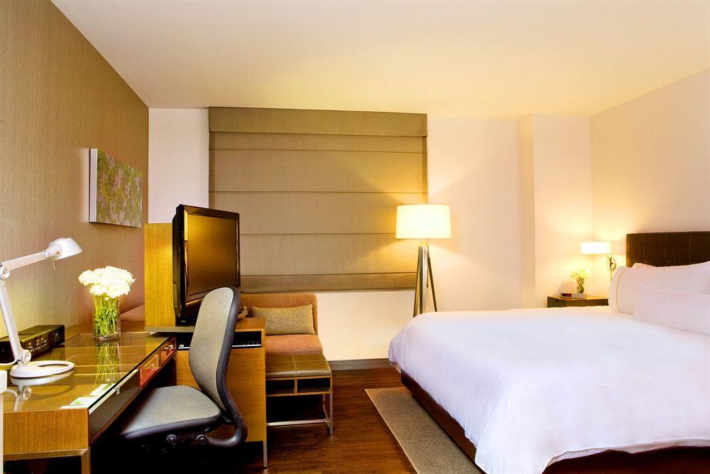 Element Times Square West Otel New York Dış mekan fotoğraf
